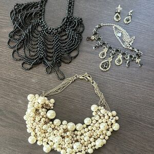 Vintage lot of 3   Black and Pearl Statement Necklace